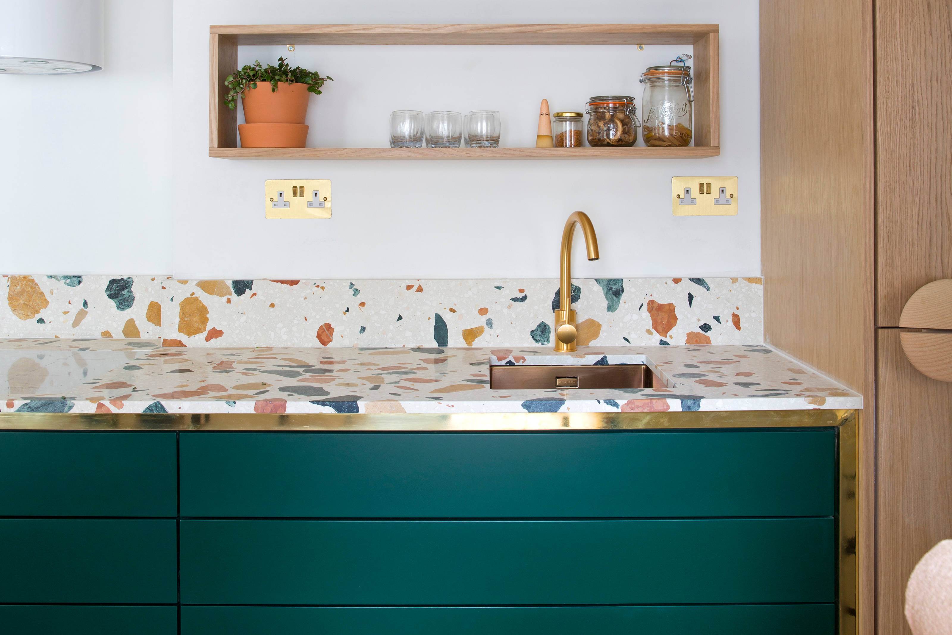 Dzek Play Associates_Kitchen London