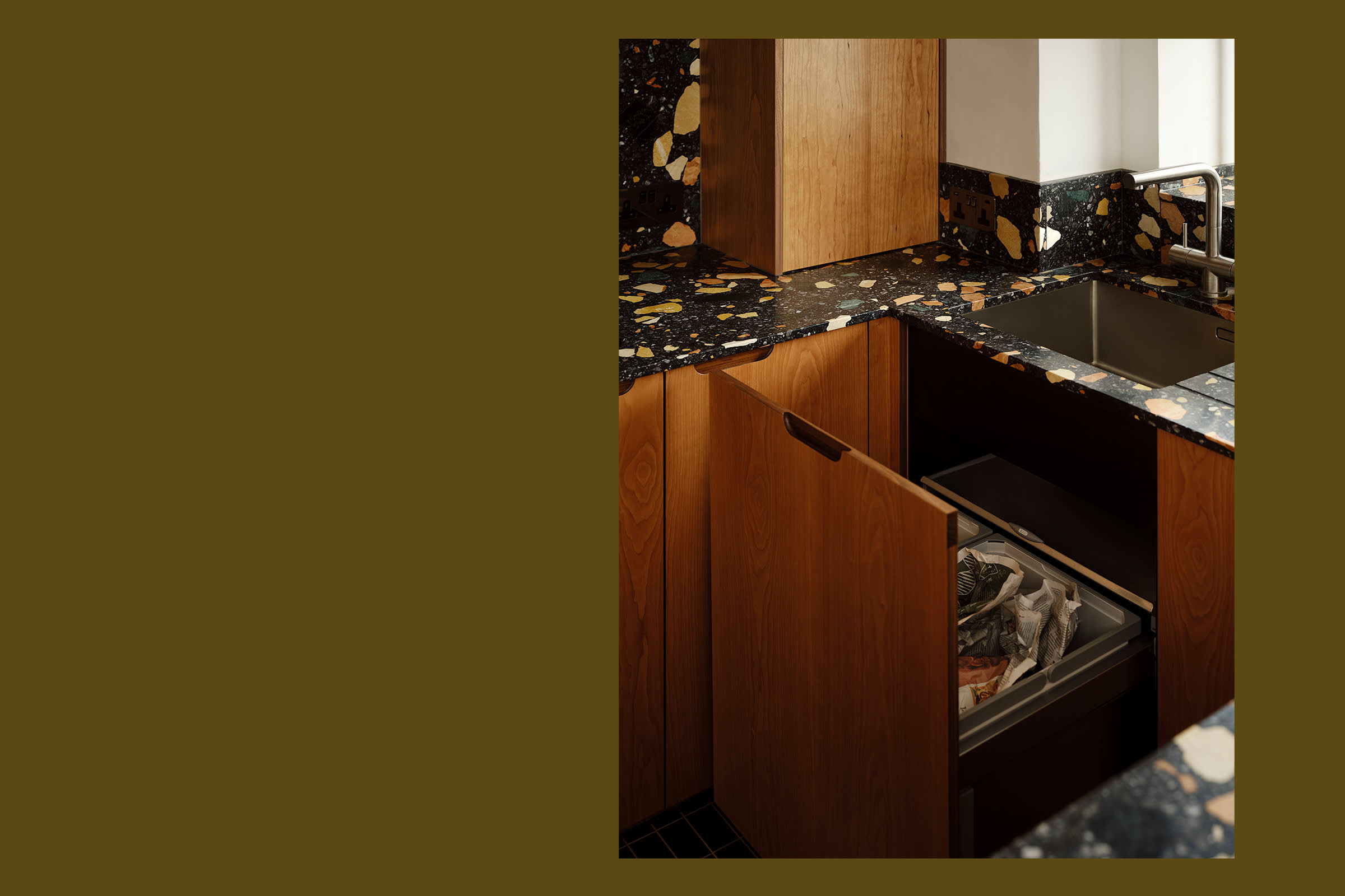 Dzek Holte Beth-Davis Essex-Road 15