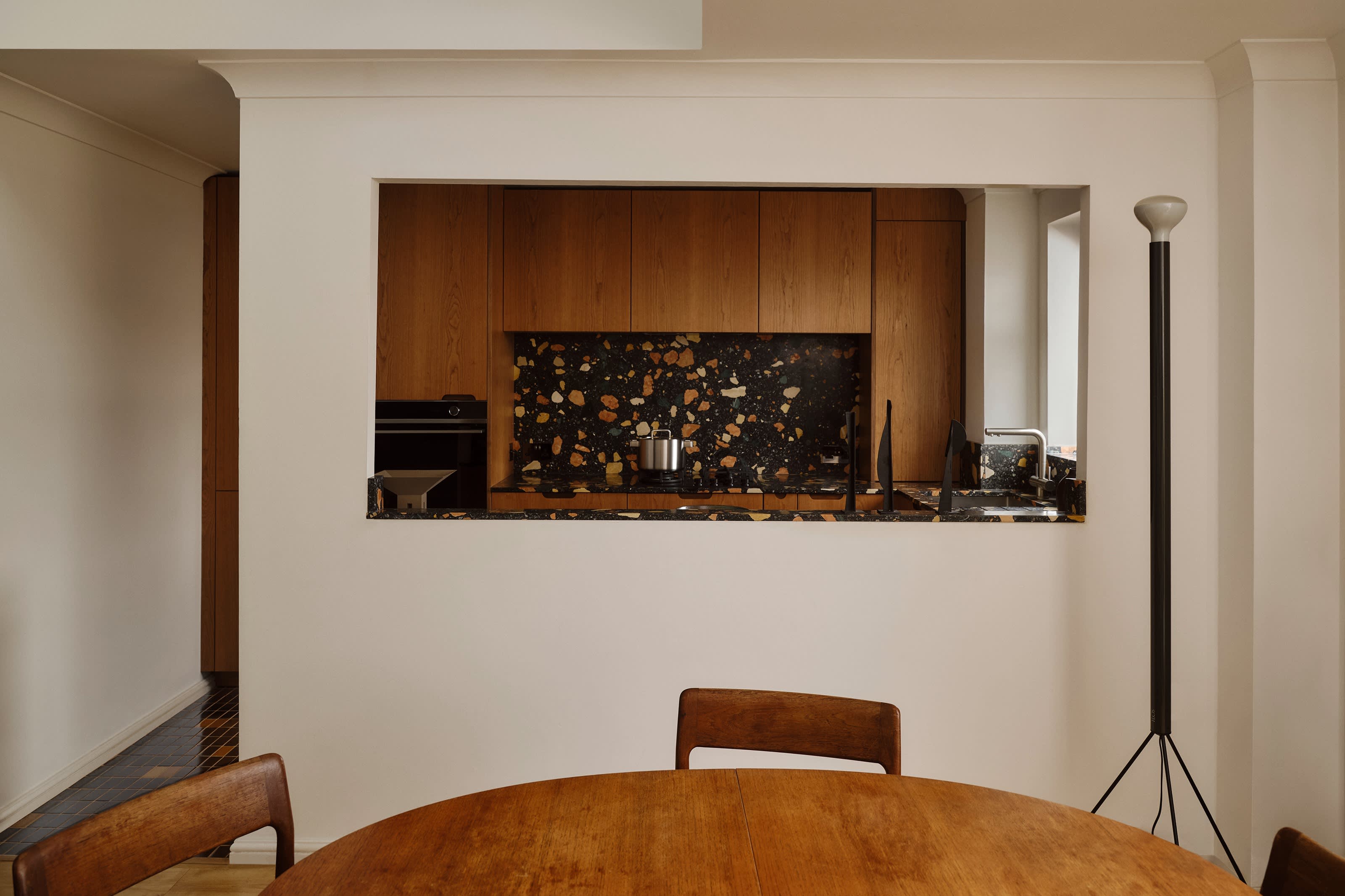 Dzek Holte Beth Davis Essex Road 03